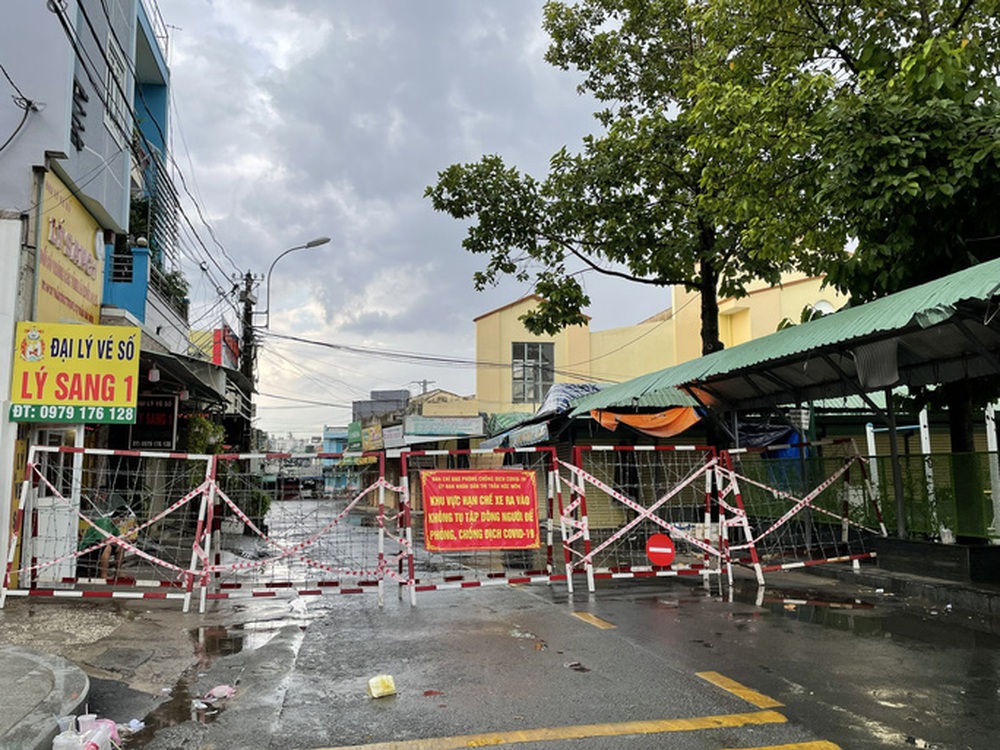 Từ hôm nay phương tiện nào từ các tỉnh, thành được ra vào TP HCM? - Ảnh 1.