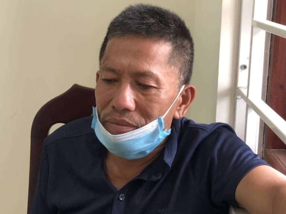Thay biển số giả để chở 7 con hổ đi giao cho khách, lùi xe đâm nát đầu xe cảnh sát để chạy trốn - Ảnh 3.