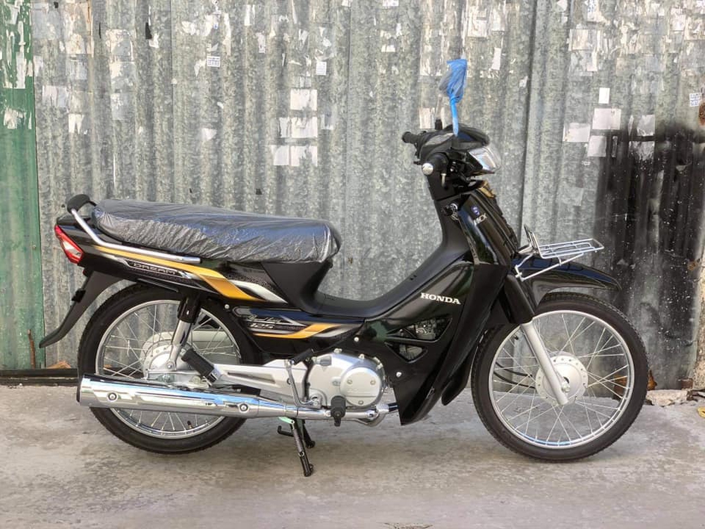 Honda Dream 2021 rục rịch về Việt Nam, đẹp mãn nhãn, giá 'thách cưới' ngỡ ngàng