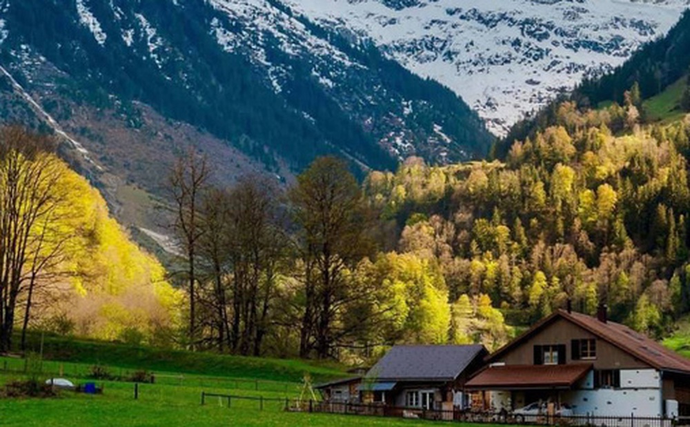 Đất nước Thụy Sĩ đẹp mê hồn với những khung hình nên thơ như cổ tích: Giấc mơ của biết bao tín đồ du lịch, một lần đặt chân đến cũng thỏa lòng