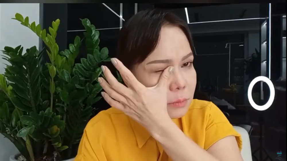 Việt Hương bật khóc: Tôi phải lên tiếng, không thể chịu được nữa rồi - Ảnh 1.