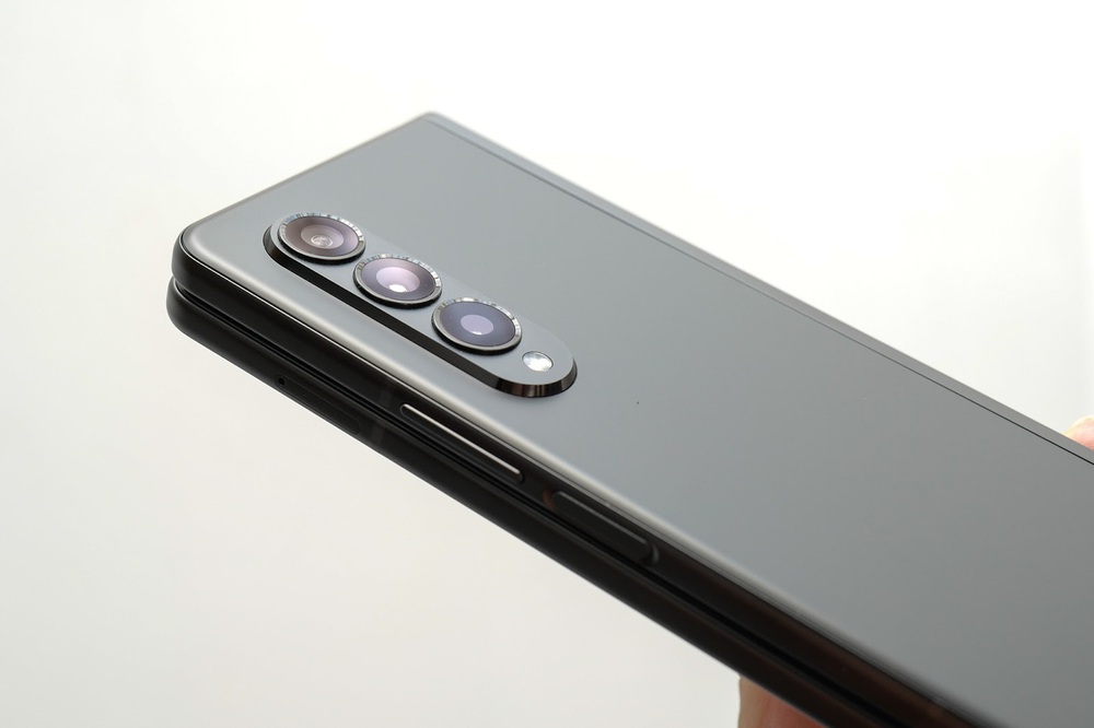 Trải nghiệm nhanh Galaxy Z Fold3/Z Flip3 vừa ra mắt: Ấn tượng trong thiết kế, mới lạ ở tính năng - Ảnh 4.