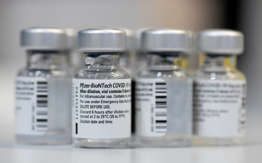1 triệu người Mỹ tiêm mũi vaccine COVID-19 thứ ba dù chưa được cấp phép