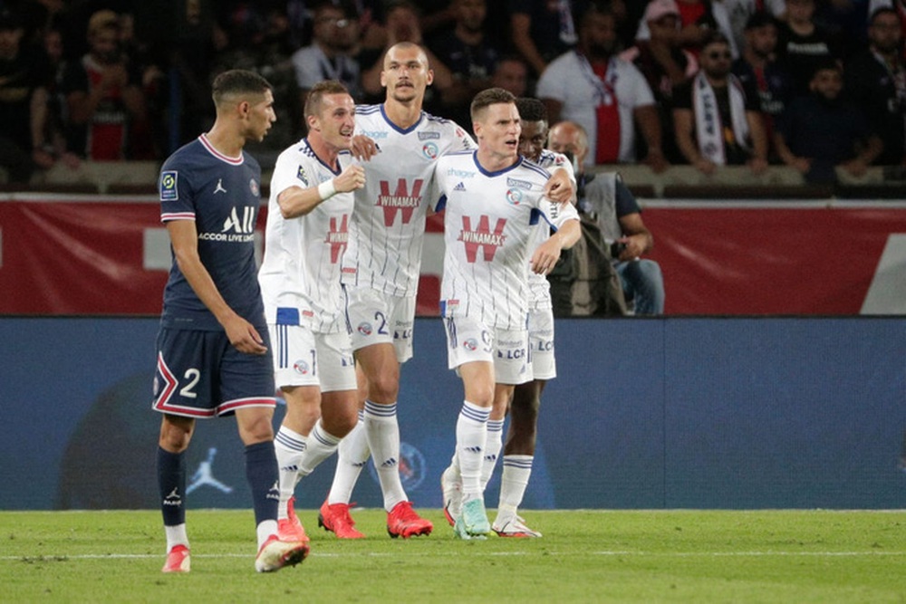 Messi chưa ra mắt, Paris Saint-Germain thắng Strasbourg trong lo lắng - Ảnh 7.