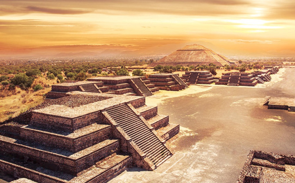 Xuống đường hầm sâu 18m của kim tự tháp Teotihuacan, chuyên gia tìm thấy 4 vật kỳ lạ - Bí ẩn 1.800 năm hé lộ