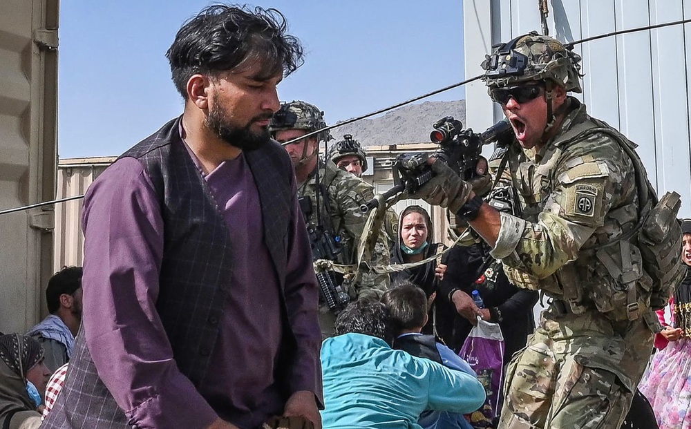 Tin sốc: Quân đội Mỹ cay đắng thừa nhận hàng nghìn người có thể bị bỏ lại ở Afghanistan