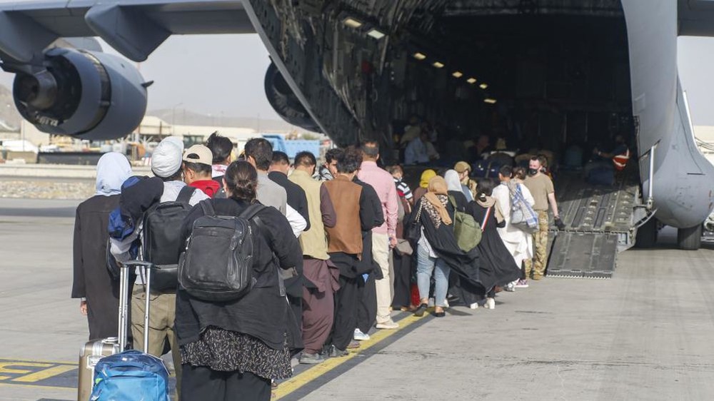 Pay exorbitant airfares or be left behind in Kabul: Serious information breakdown prompts the US to rush to correct it? - Photo 1.