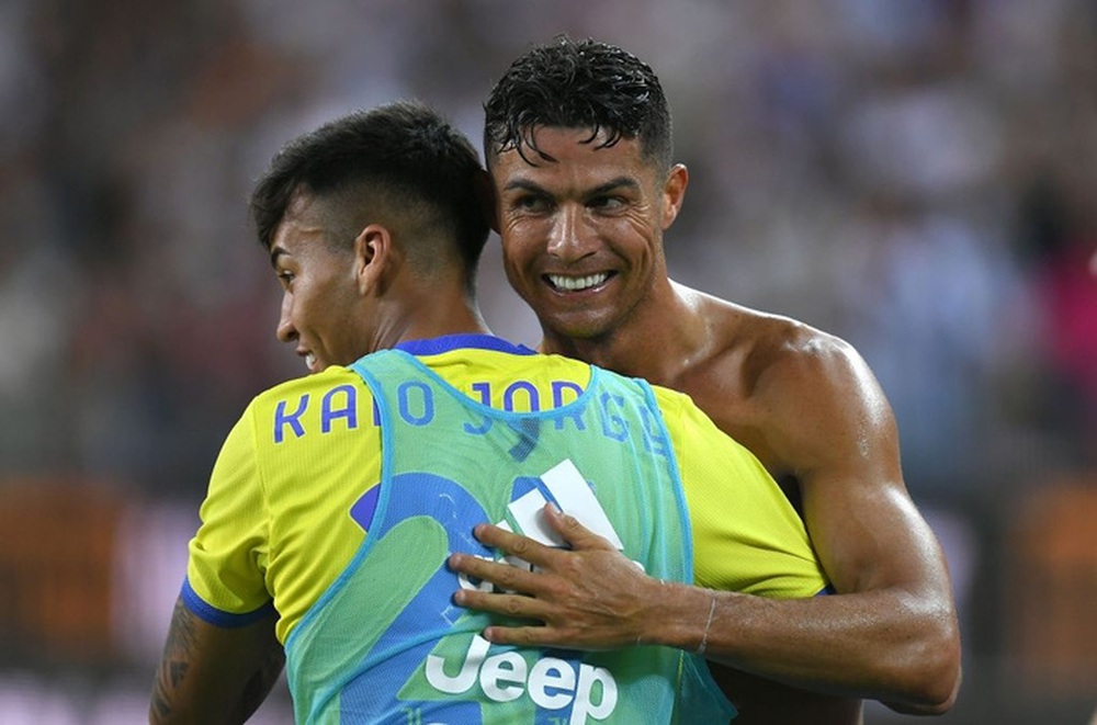 Bị cho vào sân dù cố tình không muốn đá, Ronaldo vẫn suýt sắm vai người hùng - Ảnh 7.