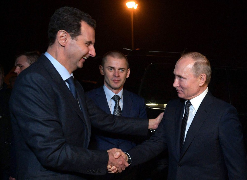 Ông Putin vung nắm đấm, sẵn sàng tung đòn sấm sét: Israel hãy dè chừng ở Syria! - Ảnh 1.