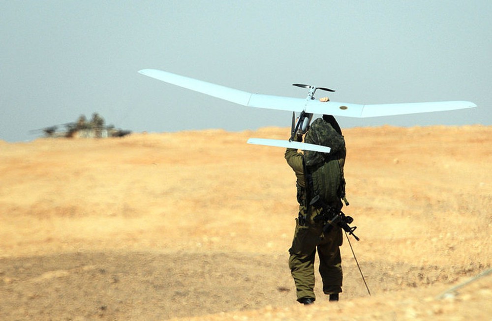 Israeli soldiers launch a Skylark UAV during a joint exercise with ground forces.