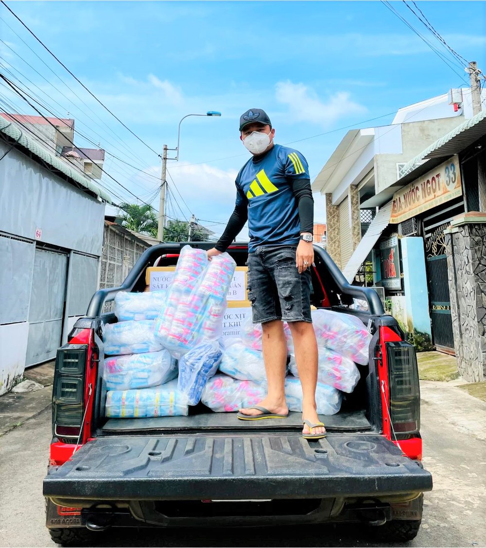 Doanh nhân Đồng Nai bán xe biển VIP 66666 giá 190 triệu đồng, mua xe cứu thương làm xe 0 đồng mùa dịch - Ảnh 3. Doanh nhân Đồng Nai bán xe biển VIP 66666 giá 190 triệu đồng, mua xe cứu thương làm xe 0 đồng mùa dịch - Ảnh 3.