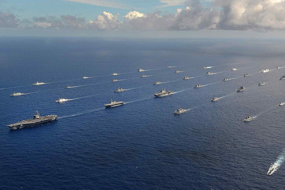 Hải quân Mỹ diễu võ dương oai khắp các đại dương: Nga - Trung có rùng mình run sợ? - Ảnh 2.