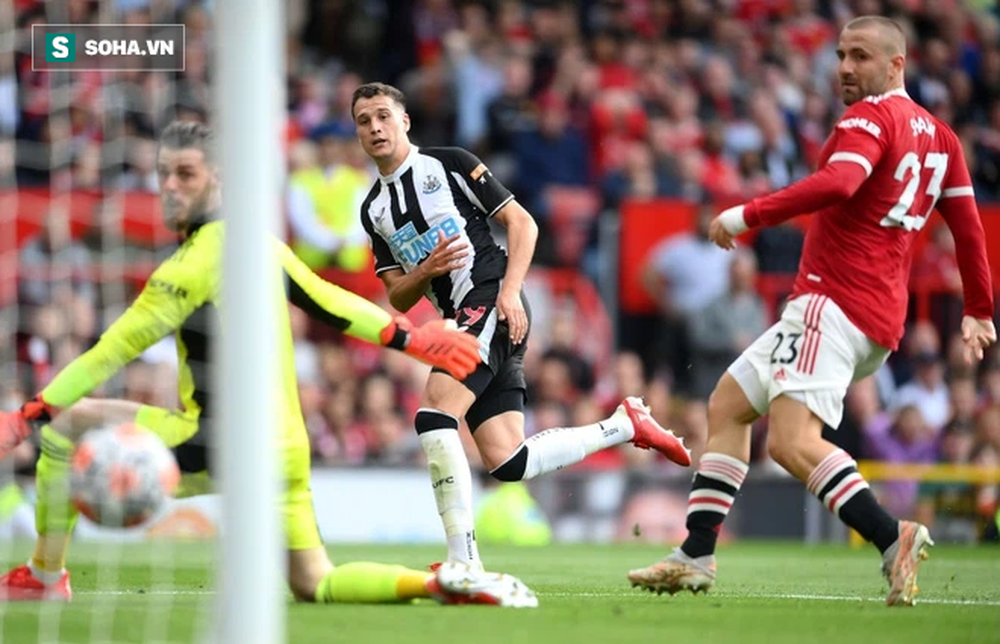 Ghi 2 bàn định đoạt trận đấu, Ronaldo đem về chiến thắng đậm đà siêu mãn nhãn cho Man United