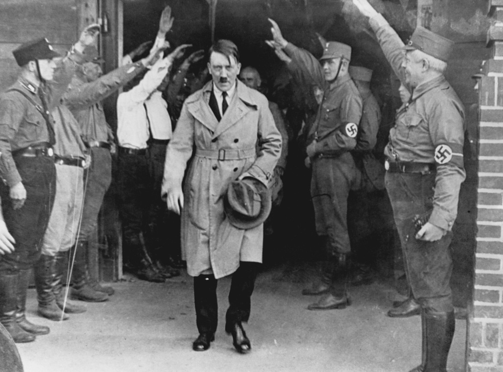 Hành trình truy tìm 600 khối uranium dùng để chế tạo vũ khí hạt nhân của Hitler - Ảnh 1. Hành trình truy tìm 600 khối uranium dùng để chế tạo vũ khí hạt nhân của Hitler - Ảnh 1.