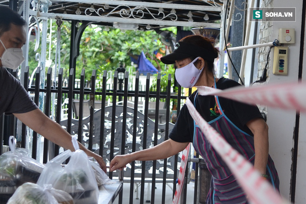 Cụ ông giả gái để giở trò đồi bại