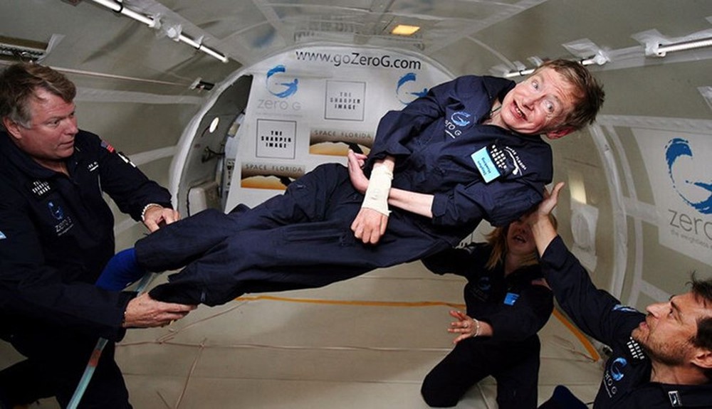 Stephen Hawking là ai, tiểu sử và 4 câu hỏi lớn của nhân loại - Ảnh 4.
