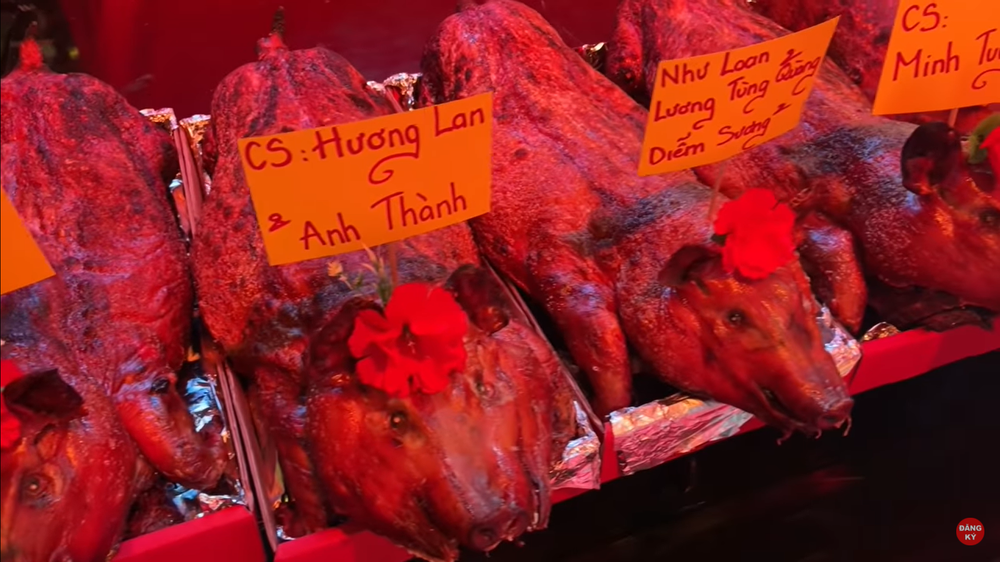 Tôi là người sung sướng khi được cắm 3 cây nhang đầu tiên ngày giỗ Tổ, dù ở Mỹ hay Việt Nam - Ảnh 3. Tôi là người sung sướng khi được cắm 3 cây nhang đầu tiên ngày giỗ Tổ, dù ở Mỹ hay Việt Nam - Ảnh 3.