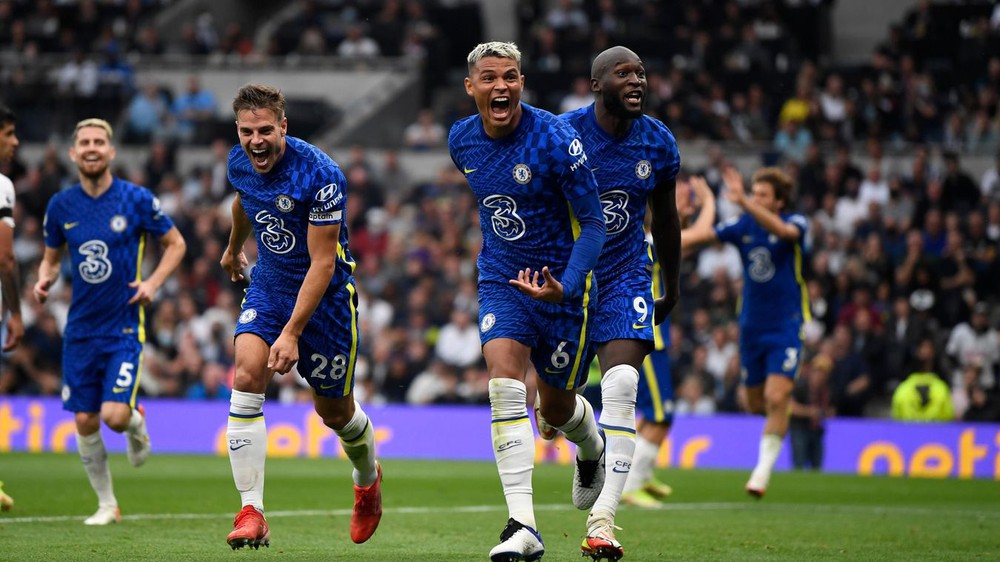 Ronaldo gọi Lukaku không trả lời, Chelsea vẫn hạ cường địch để lên đỉnh Premier League - Ảnh 2.