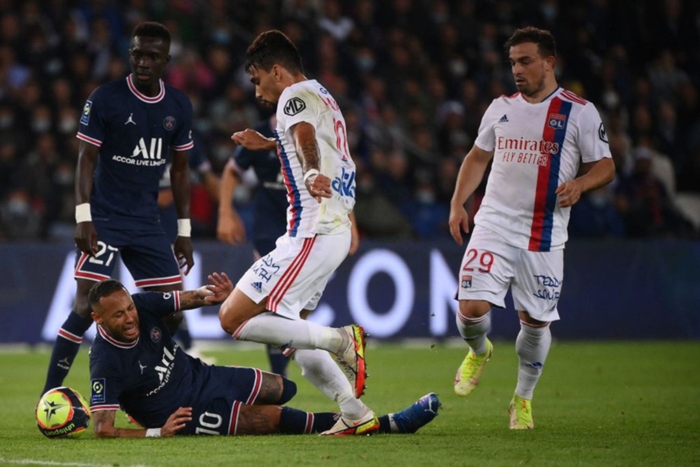 PSG có chiến thắng nghẹt thở vào phút 90+3 trong ngày Messi vẫn tịt ngòi - Ảnh 5.