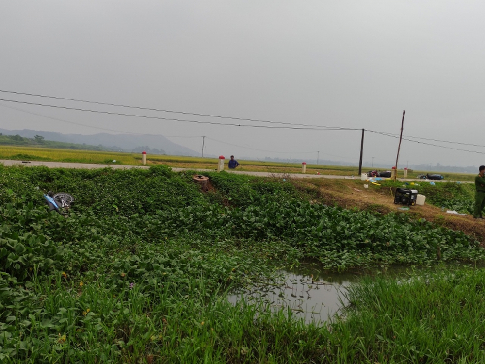 Hiện trường vụ tai nạn thảm khốc đêm Trung thu ở Phú Thọ khiến 5 thanh thiếu niên tử vong - Ảnh 4.