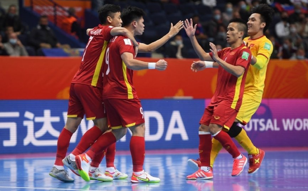 Thắng nhọc Việt Nam tại World Cup, HLV tuyển Nga thốt lên: “Họ thực sự khiến chúng tôi run rẩy”