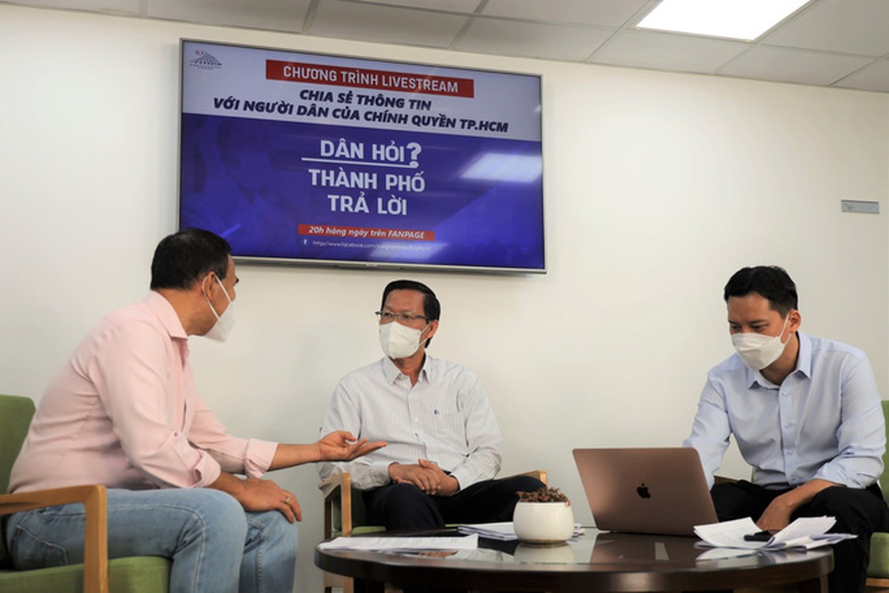 Tân Chủ tịch TP.HCM trả lời trực tuyến với kỷ lục hơn 170.000 theo dõi: Tôi xin nhận khuyết điểm với bà con - Ảnh 2. Tân Chủ tịch TP.HCM trả lời trực tuyến với kỷ lục hơn 170.000 theo dõi: Tôi xin nhận khuyết điểm với bà con - Ảnh 2.