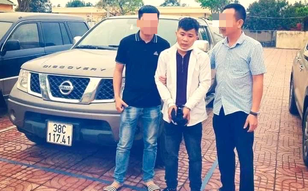 Trộm ô tô bán tải vượt gần 300km để gặp bạn gái quen qua mạng