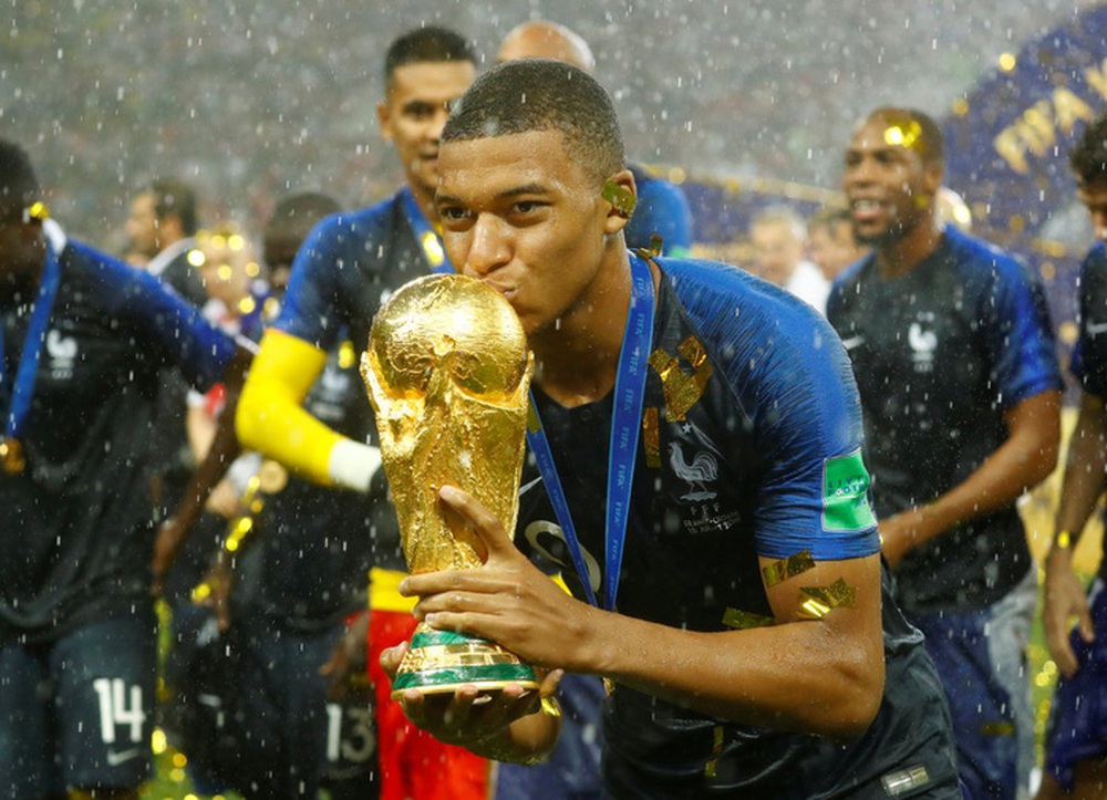 Kylian Mbappe, the child spoiled by France and the mission to win the Ballon d'Or (Part 2) - Photo 3.