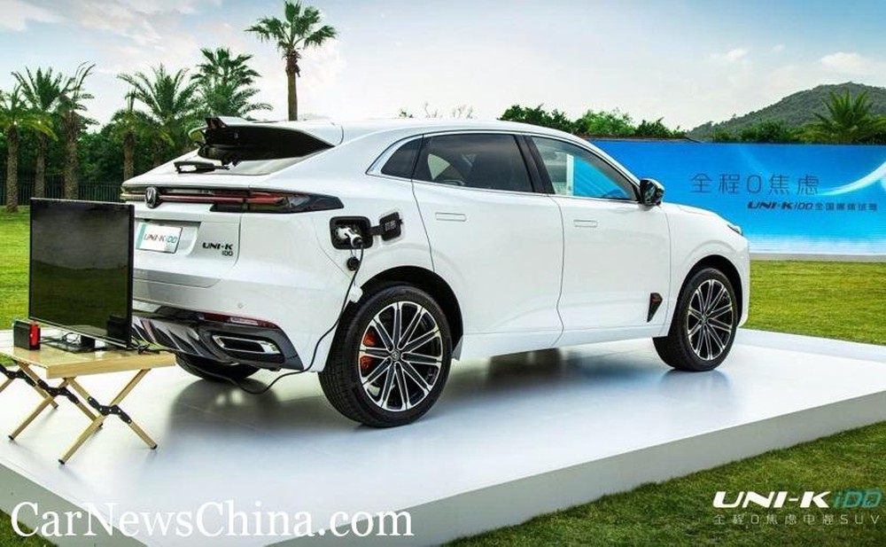 Ô tô Trung Quốc uống 0,8 lít xăng/100km gây sốt vì thiết kế đẹp, xe ngập công nghệ - Ảnh 6.