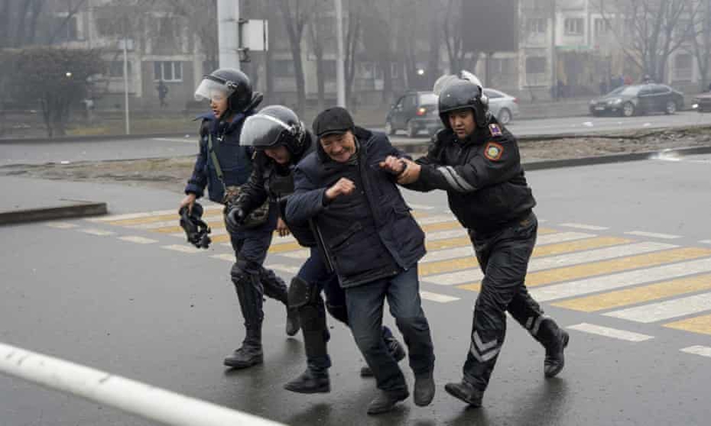 Kazakhstan quay số 911: Chuông reo ở Nga, TT Putin lập tức cứu bạn - Thổ thua quá đau! - Ảnh 2.