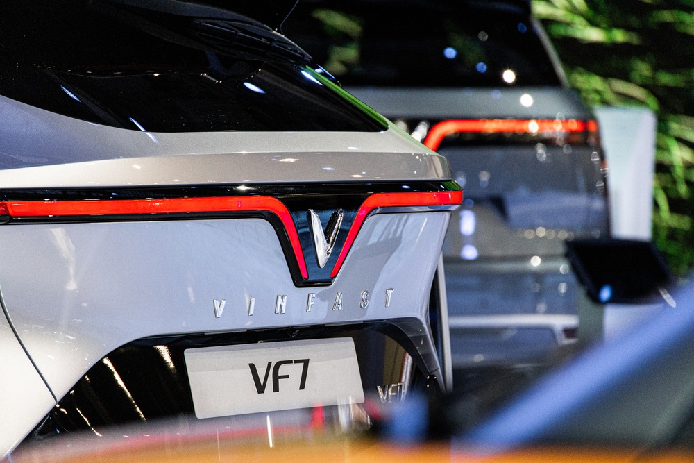 Vì sao xe điện VinFast toàn SUV? Nhìn BMW là bắt bài ngay - Ảnh 1.