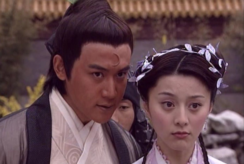 Bao Thanh Thiên đẹp trai nhất màn ảnh: Là đại gia, sống giàu có trong biệt thự 70 tỷ - Ảnh 3.