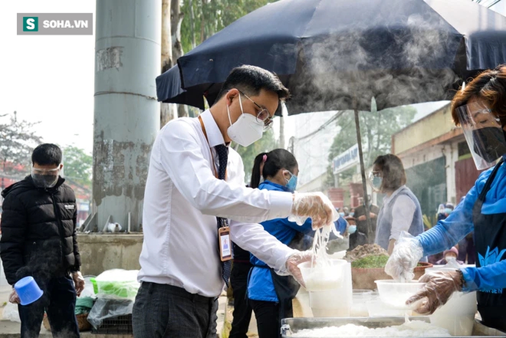 Bác sĩ nha khoa bỏ phòng khám đi bán phở... 2 nghìn đồng/bát - Ảnh 5.