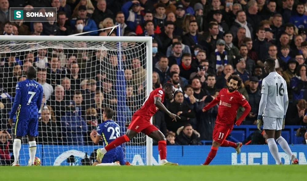 Tái hiện bàn thua của Hồng Duy, Chelsea tạo kịch tính bằng trận cầu đầy siêu phẩm - Ảnh 1.