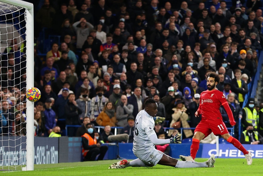 Tái hiện bàn thua của Hồng Duy, Chelsea tạo kịch tính bằng trận cầu đầy siêu phẩm - Ảnh 2.