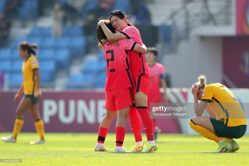 Thái Lan thua thảm, Hàn Quốc thắng sốc khiến cửa dự World Cup của Việt Nam thêm khó khăn - Ảnh 3.