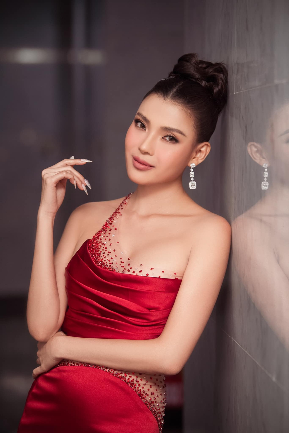 Những quý cô tuổi Dần của showbiz Việt: Hà Tăng viên mãn, Sĩ Thanh lận đận