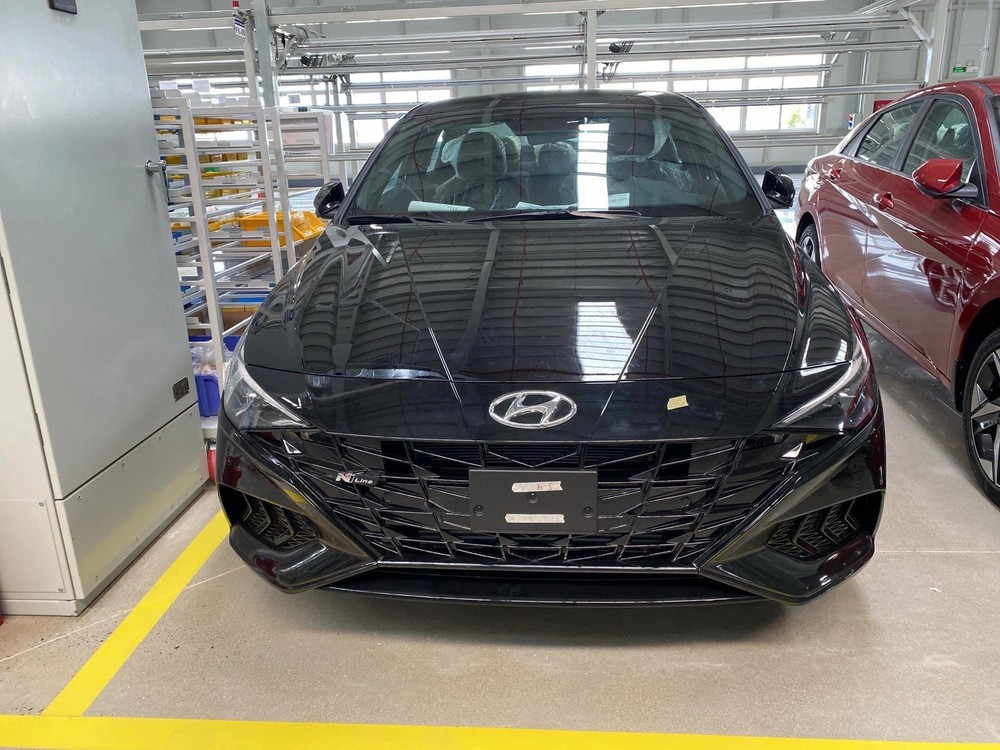 Hyundai Elantra 2023 ồ ạt tới đại lý: Cận kề ngày ra mắt, đối thủ đáng gờm của Civic và Mazda3 - Ảnh 2.