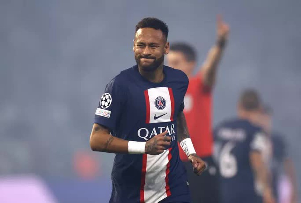 Neymar đối mặt án tù 5 năm vì trốn thuế và gian lận