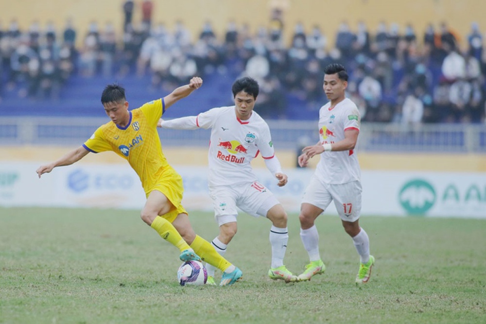 Trực tiếp bóng đá HAGL vs SLNA vòng 19 V-League 2022 - Ảnh 1.