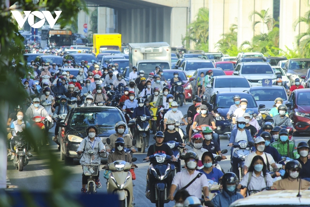 Thu phí ô tô vào nội đô Hà Nội: Nên thí điểm trước khi thực hiện diện rộng - Ảnh 1.
