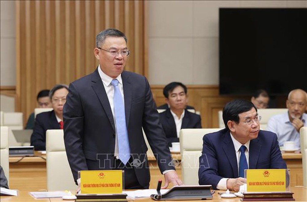Thủ tướng Phạm Minh Chính gặp mặt lãnh đạo các ngân hàng - Ảnh 8. Thủ tướng Phạm Minh Chính gặp mặt lãnh đạo các ngân hàng - Ảnh 8.