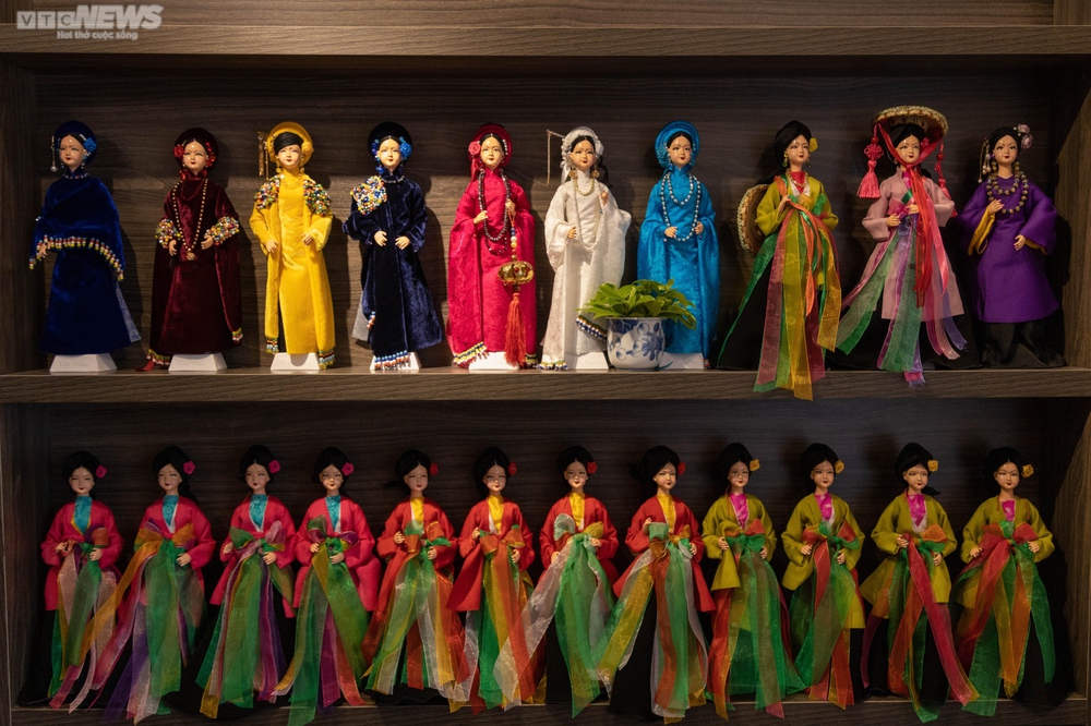 Người lưu giữ nét văn hóa trang phục 54 dân tộc qua những mẫu búp bê - Ảnh 9.