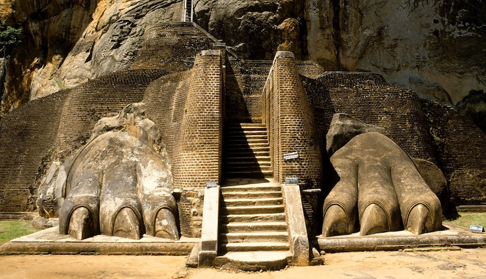 Sư thành - công trình cổ đại ẩn giữa núi rừng Sri Lanka - Ảnh 1.