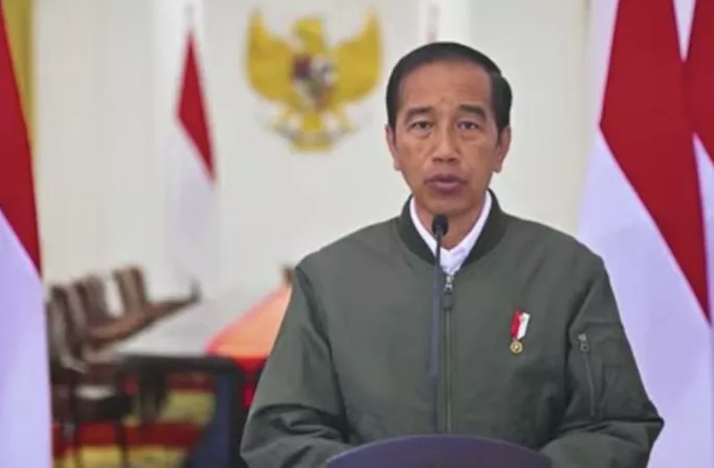 Tổng thống Indonesia lên tiếng vụ bạo loạn sân bóng gây rúng động - Ảnh 1. Tổng thống Indonesia lên tiếng vụ bạo loạn sân bóng gây rúng động - Ảnh 1.