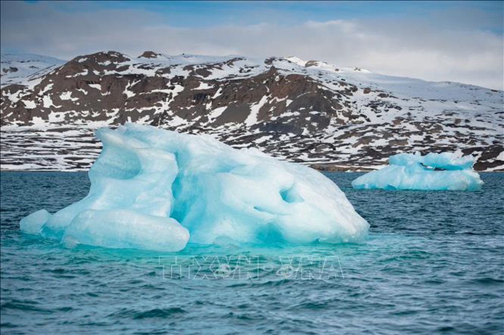Biến đổi khí hậu có thể làm tăng nguy cơ lây lan các virus từ Bắc Cực - Ảnh 1.