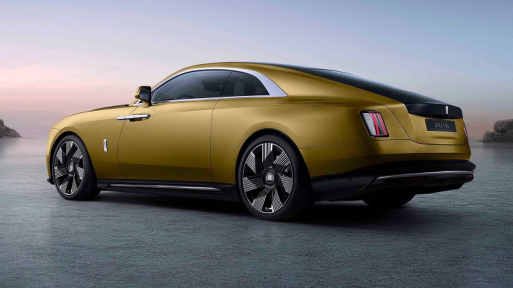 Chi tiết siêu xe thuần điện đầu tiên của Rolls-Royce vừa ra mắt - Ảnh 1.