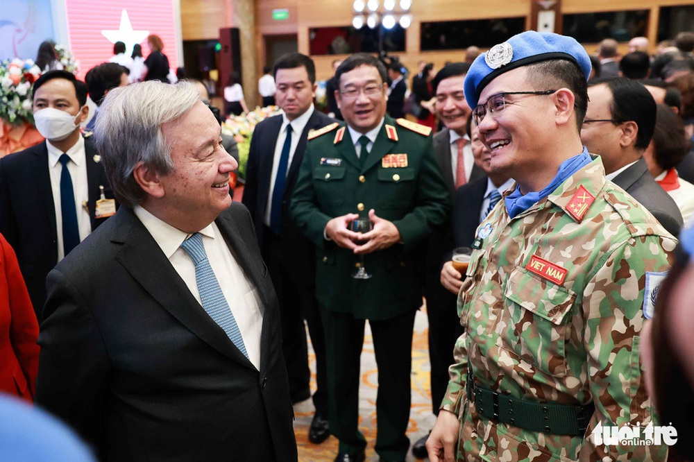 Tổng thư ký Liên Hiệp Quốc nói tiếng Việt, mượn Tiến quân ca bày tỏ hy vọng với Việt Nam - Ảnh 4.
