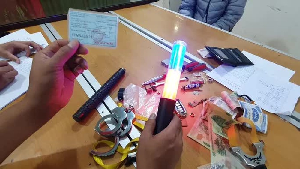 Công an bắt  đối tượng Nguyễn Văn Sang vì giả danh công an