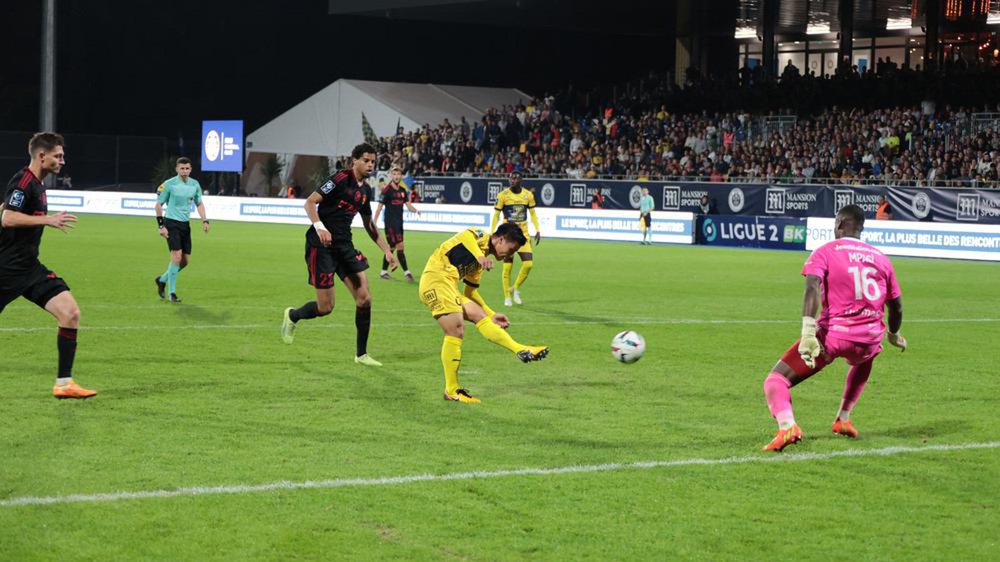 Quang Hải được thi đấu quá ít ở Pau FC, cộng đồng mạng bất bình, kêu gọi quay xe - Ảnh 9. Quang Hải được thi đấu quá ít ở Pau FC, cộng đồng mạng bất bình, kêu gọi quay xe - Ảnh 9.